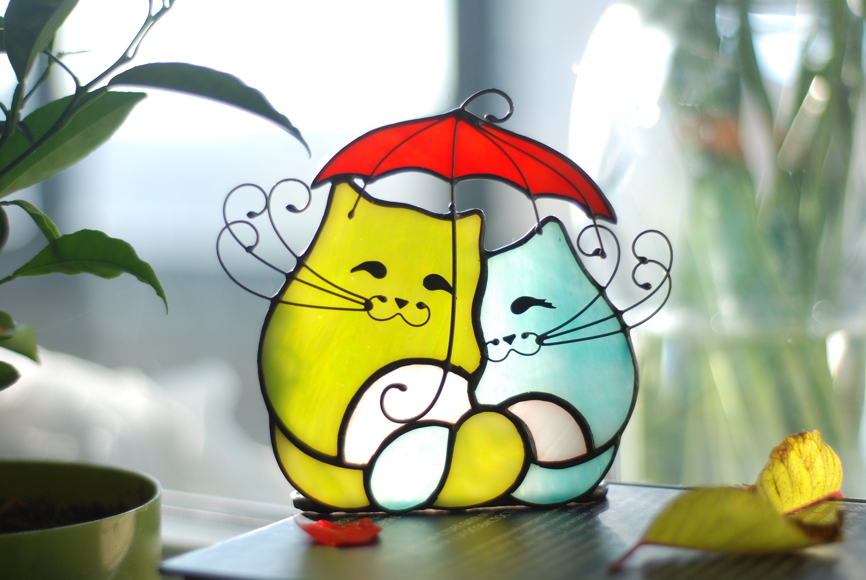 Stained Glass Cats Under Umbrella – Whimsical Candle Holder, Cat Lover Gift