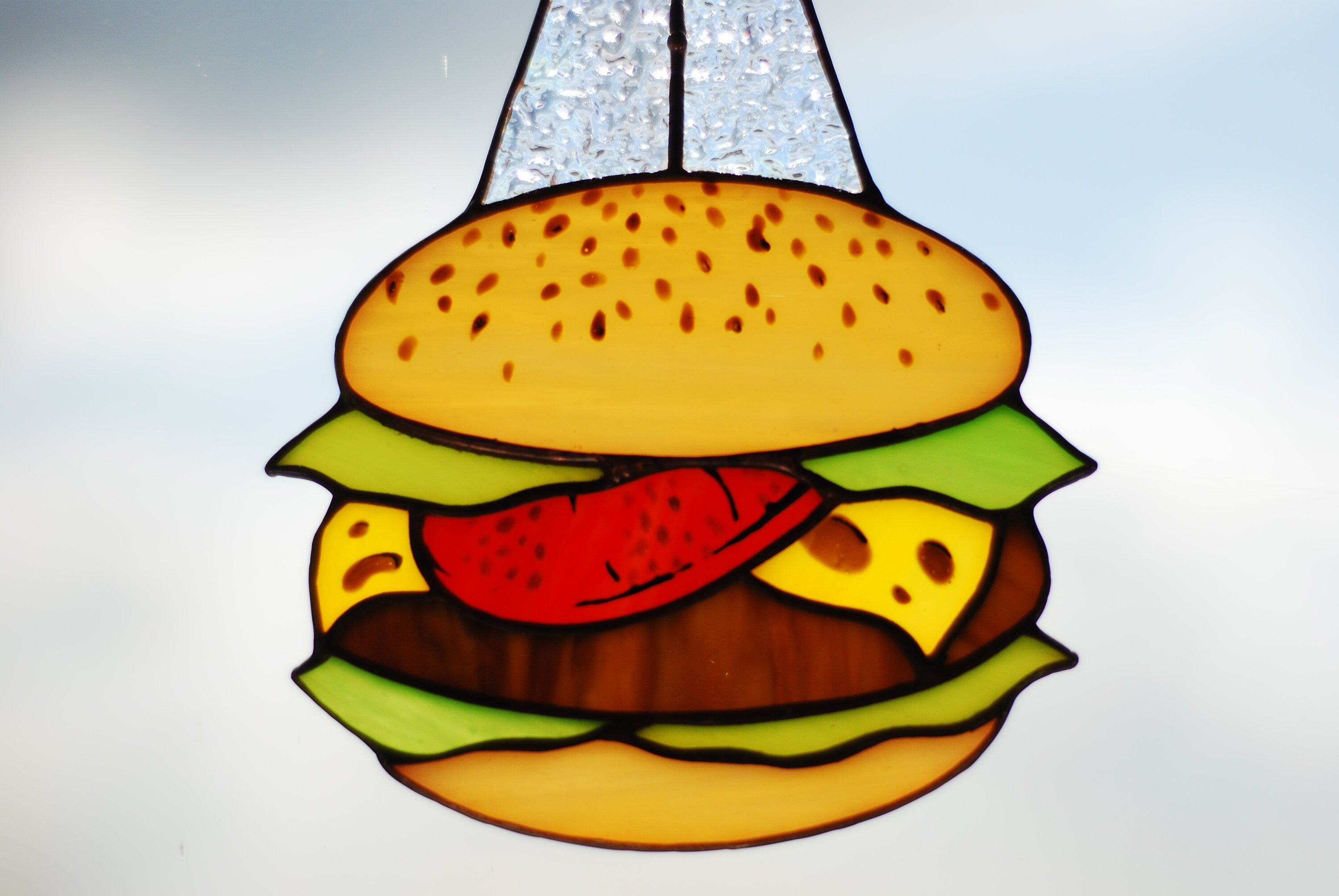 Stained Glass UFO Suncatcher 8x5 Inch, Funny Alien Burger Window Hanging, Humorous Kitchen Decor, Handmade Tiffany Glass, Unique Gift
