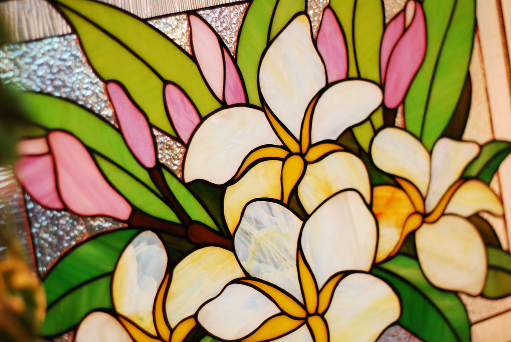 Plumeria Stained Glass Window Hanging, Frangipani Floral Panel, Tropical Flower Suncatcher, Botanical Wall Art, Handcrafted Nature Gift