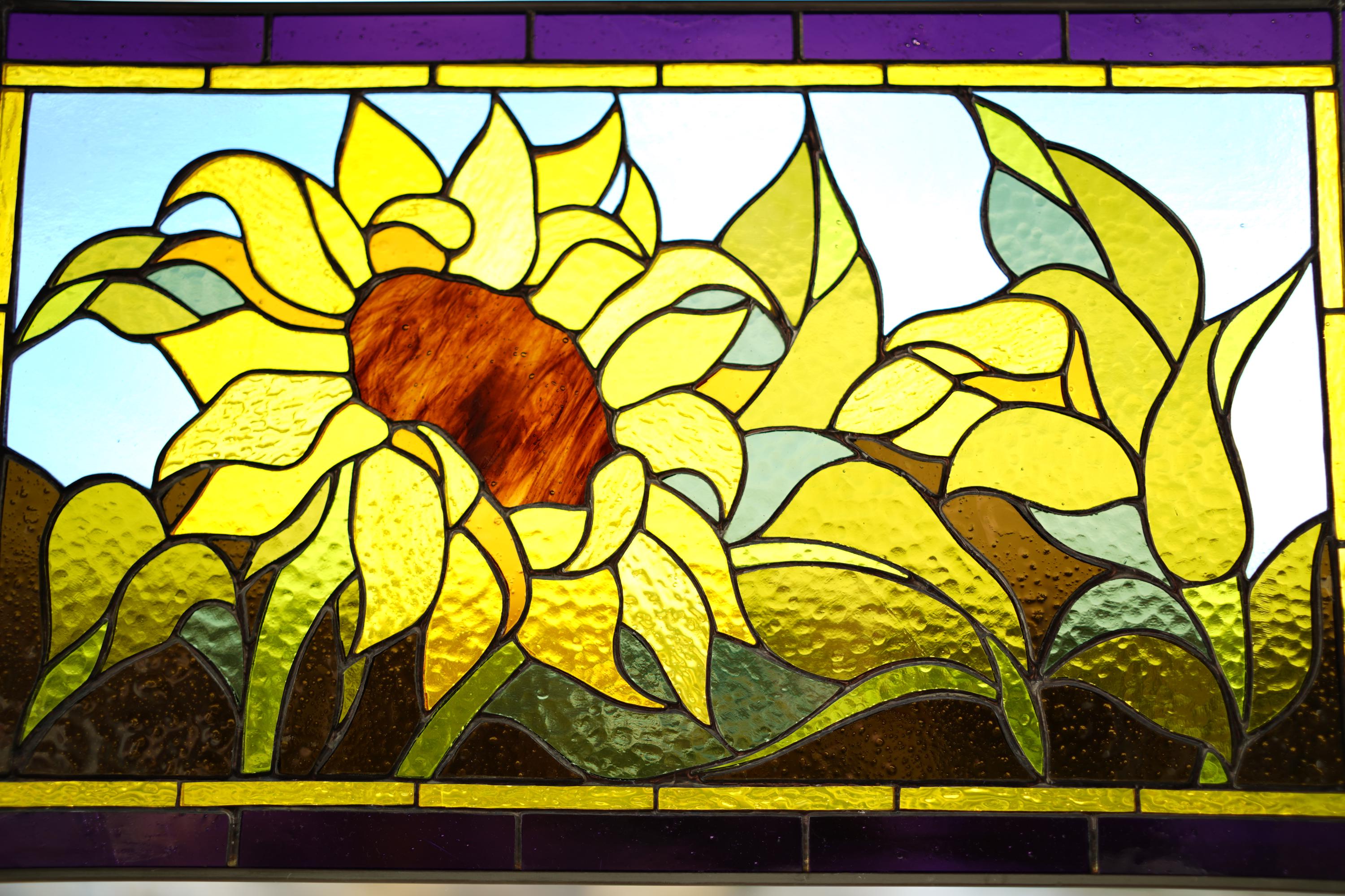 Tiffany Stained Glass Sunflower Panel: Floral Suncatcher with Wooden Stand