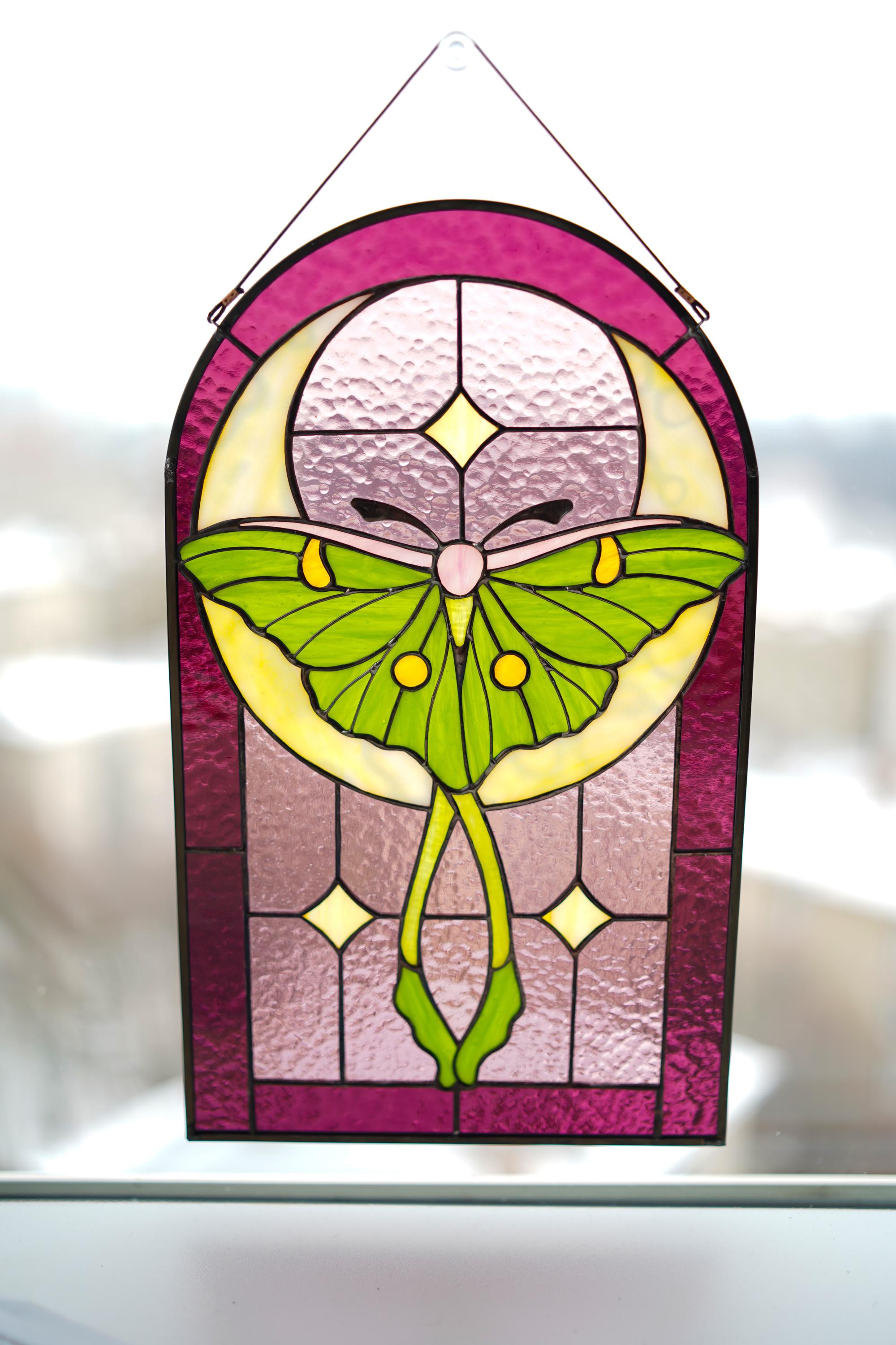 Stained Glass Luna Moth Window Hanging 8.5x14, Moon Suncatcher, Green Butterfly  Panel, Arched Gothic Decor, Botanical Art Father's Day gift